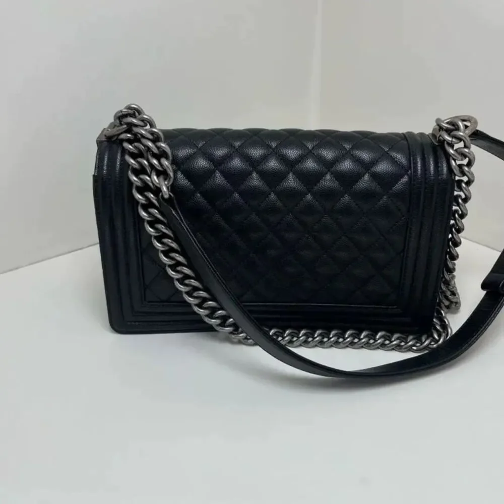 CHANEL brand color